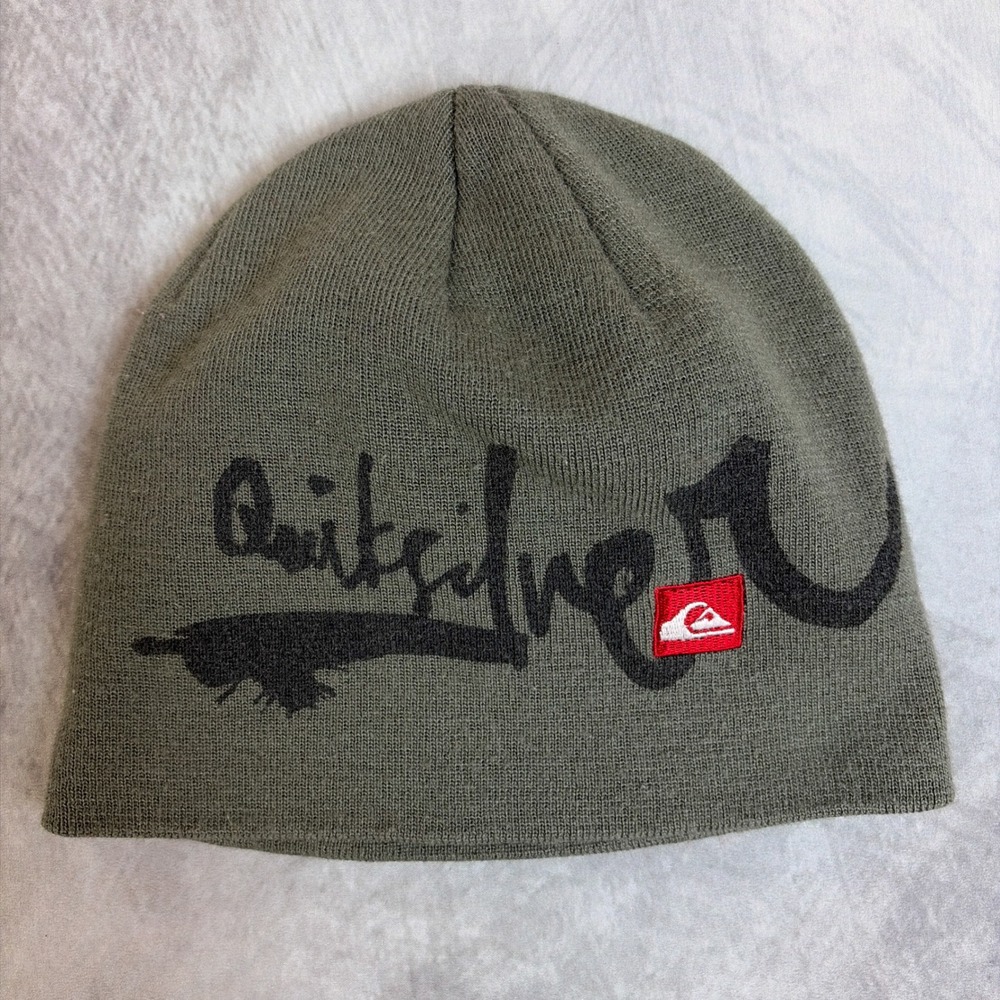 Y2K Quiksilver Beanie Gray Graffiti Logo Surf Skate Skull Cap One Size